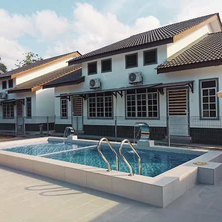 Nazza Homestay Besut With Pool Near Jetty To Perhentian Kampung Raja Exterior photo